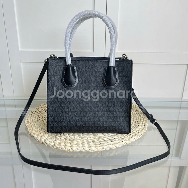 마이클코어스 머서 미디움로고 레더 크로스 블랙[새상품]--3