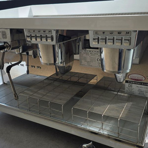 일렉트라 (중고 전시품) 커피머신 싸게 가져가세요!