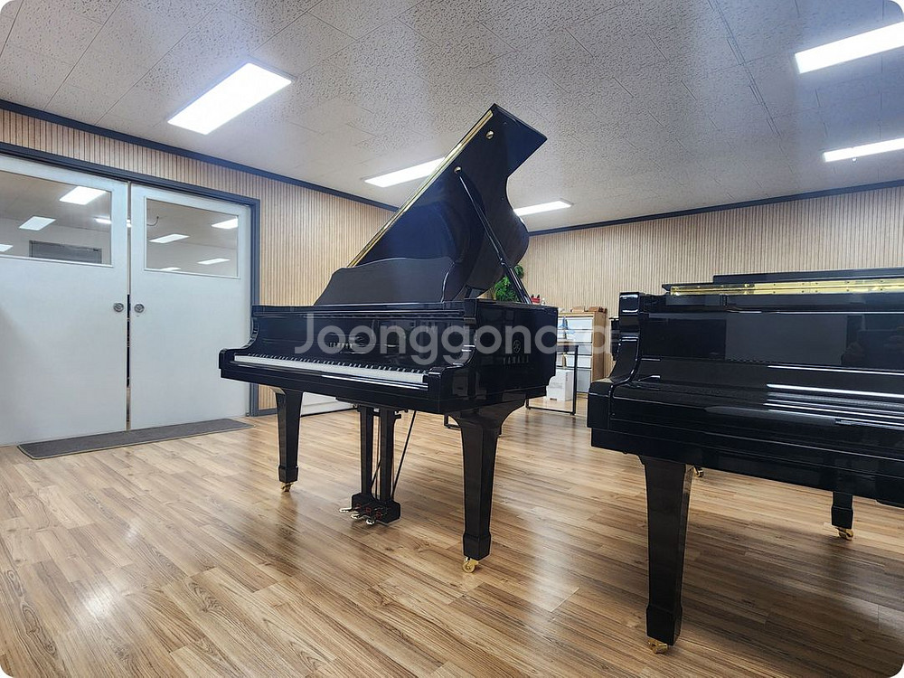 야마하 그랜드피아노 G3--0