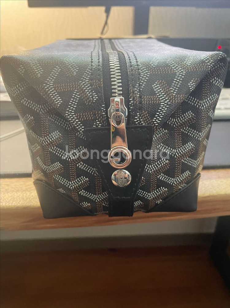 고야드 토일렛 파우치 팝니당 *이너백 있음*--2