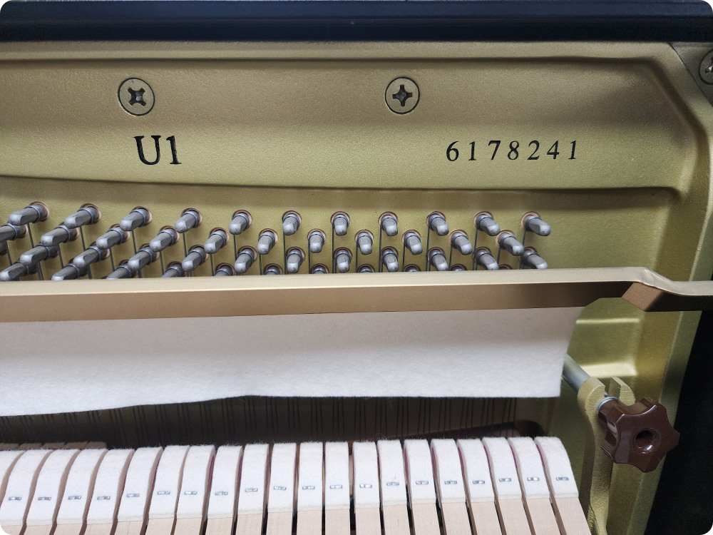 야마하피아노 U1 이미지