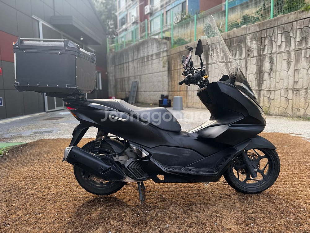혼다 Pcx125 ABS모델 22년형 4만Km 판매합니--3