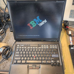 옛날노트북<325>ThinkPad r40