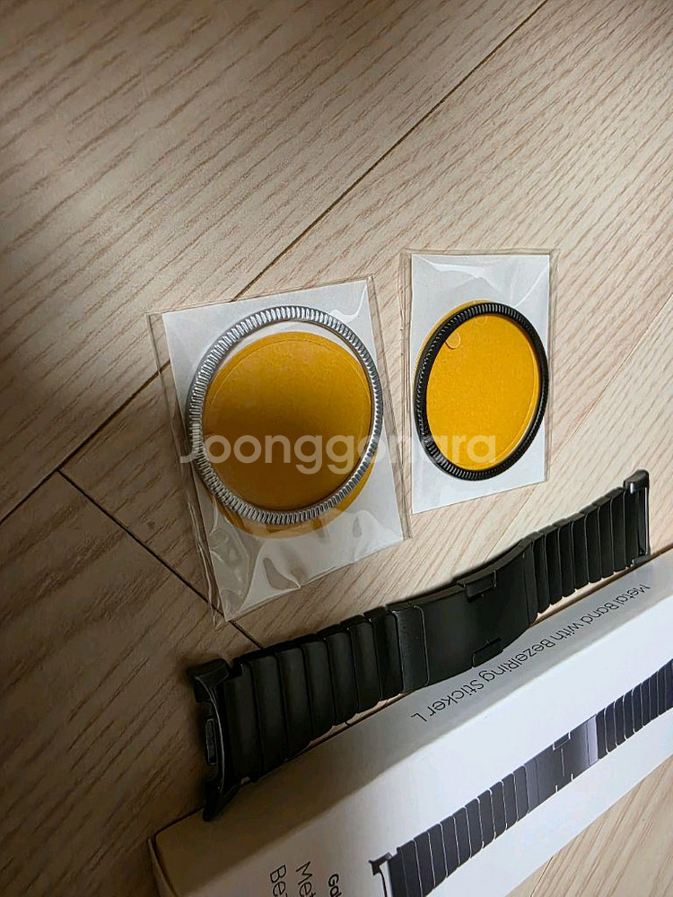 갤럭시워치8 메탈밴드 베젤링 정품 스트랩 팝니다.--1
