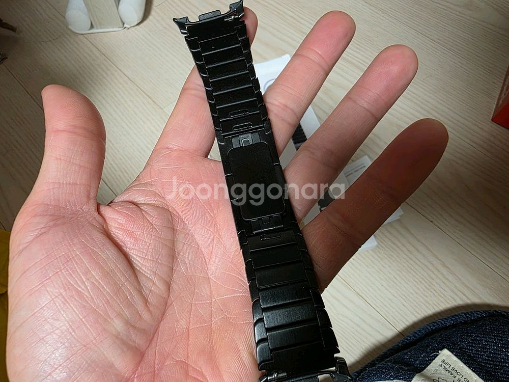갤럭시워치8 메탈밴드 베젤링 정품 스트랩 팝니다.--3