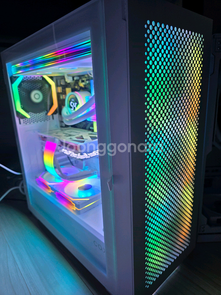라이젠5 9600X RTX5060TI 본체 팝니다--2
