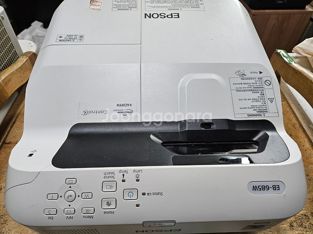 초단초점 교실 회의실 필수템 Epson EB 685W--1