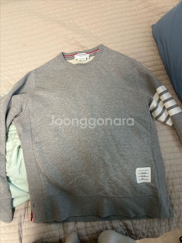 톰브라운 맨투맨--0