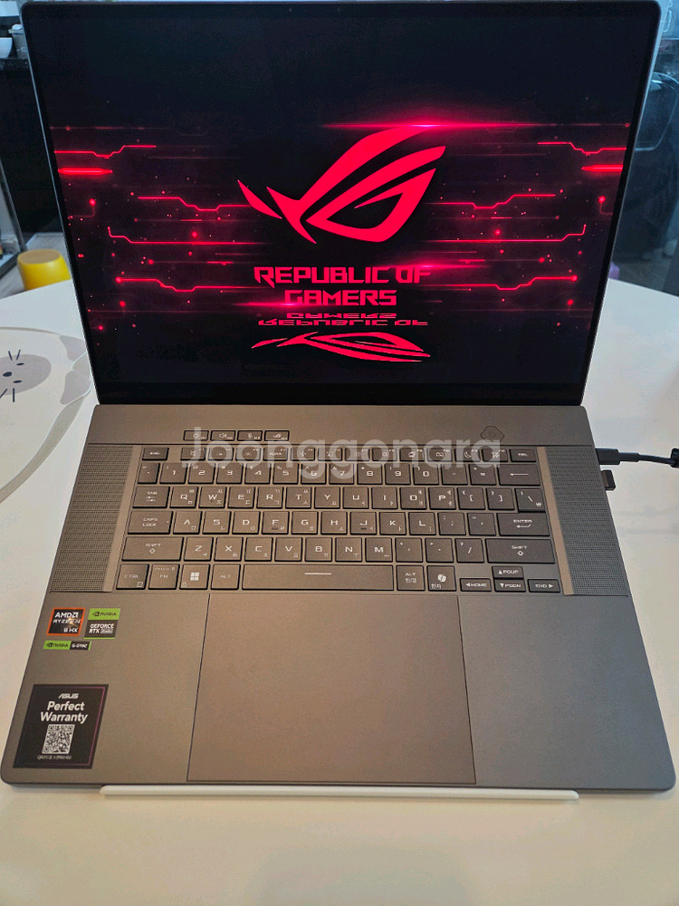 ASUS 제피러스 G16 2024 (HX370/4070--0