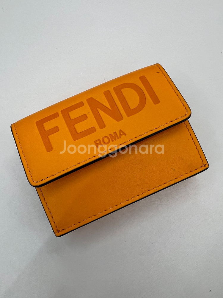 [중고명품럭스올 울산점] 펜디 마이크로 트리폴드 반지갑--9