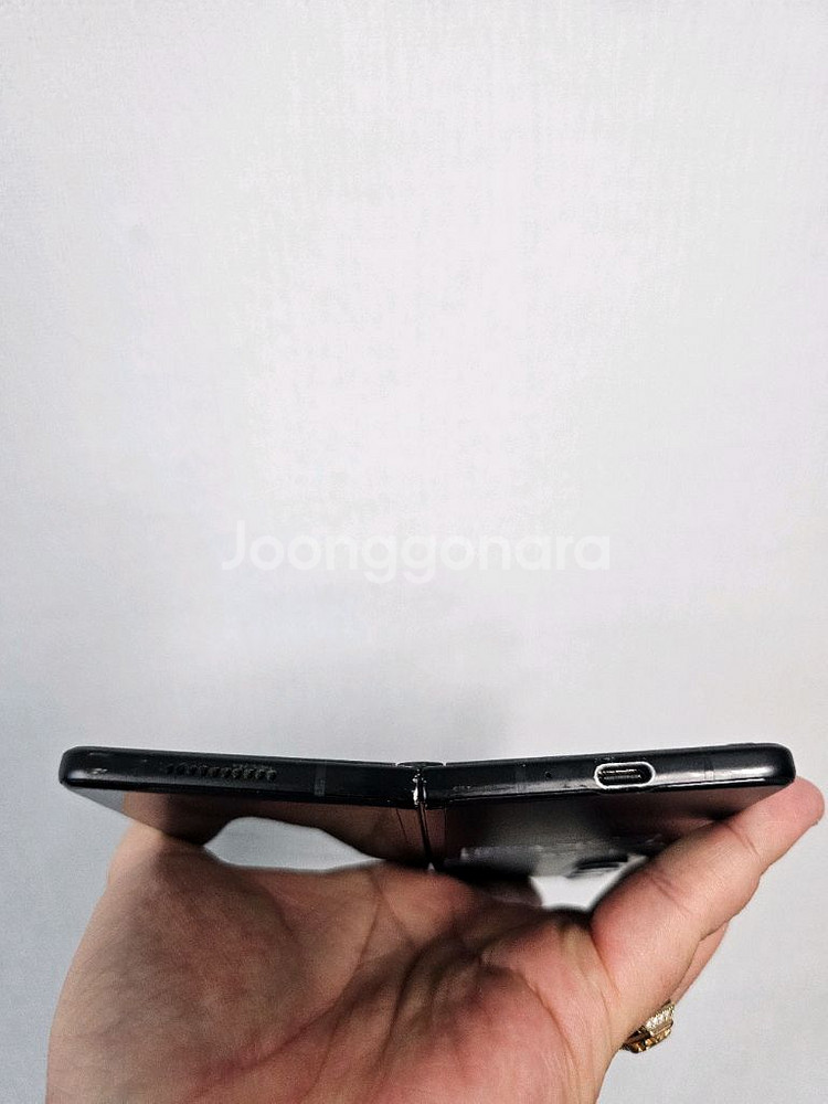 갤럭시z폴드3 256G(화면기스)(기능이상무)--1