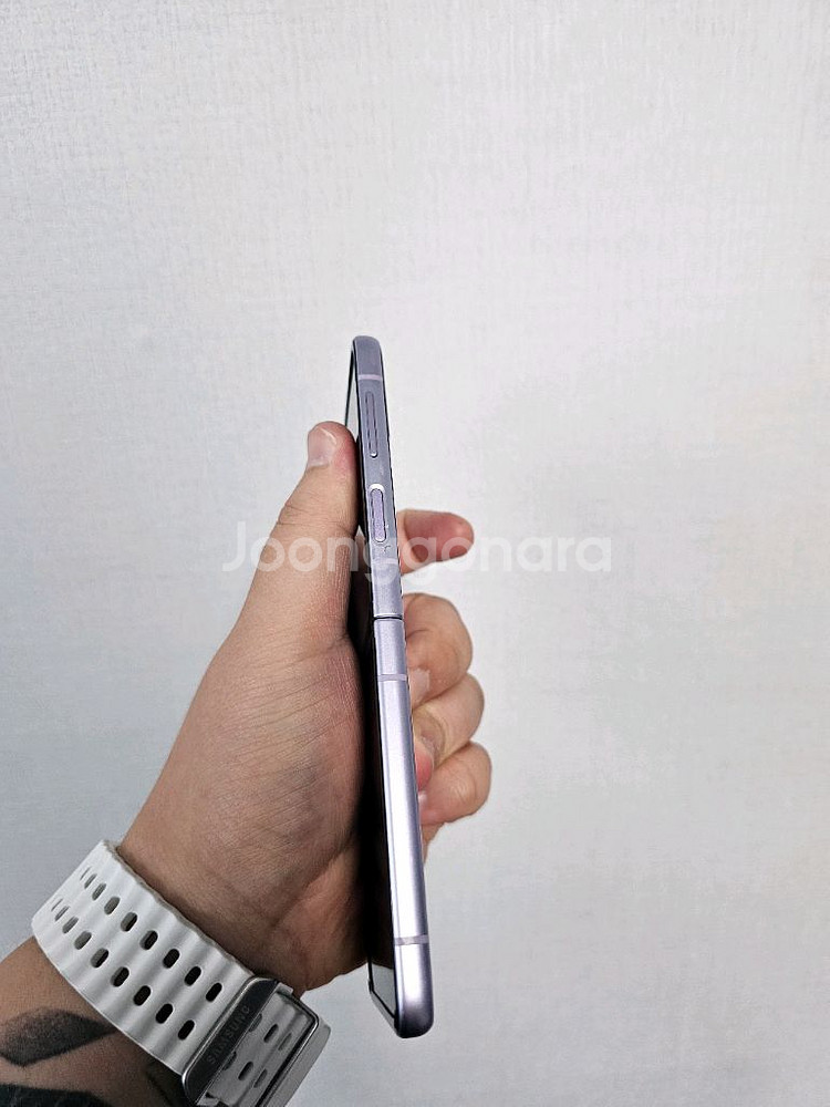 갤럭시z플립3 256G(화면멍)(기능이상무)--4
