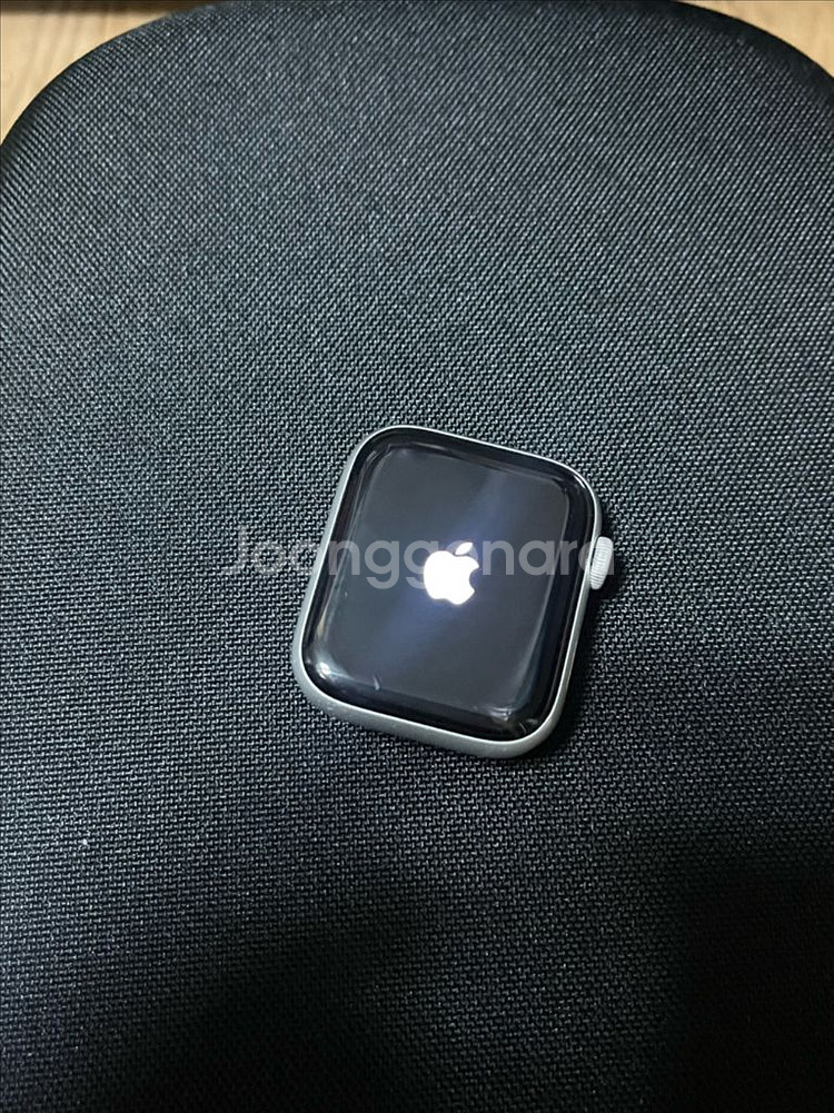 애플워치 SE 44mm 실버 나이키 풀박--1