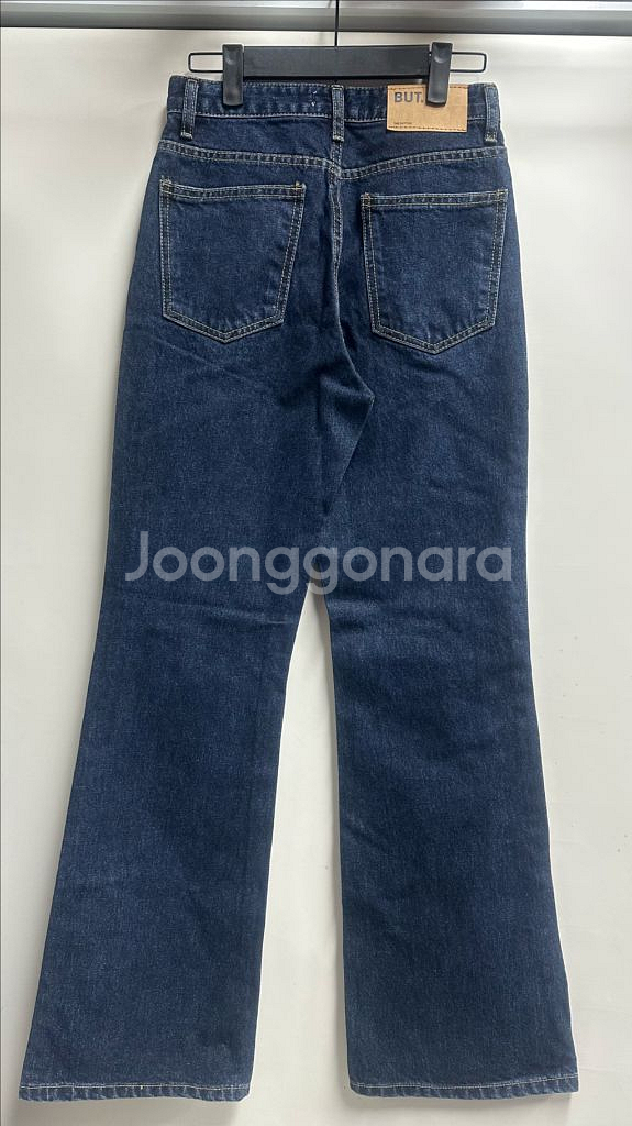 (새상품)여성 but 세미 부츠컷 데님 바지 S--1