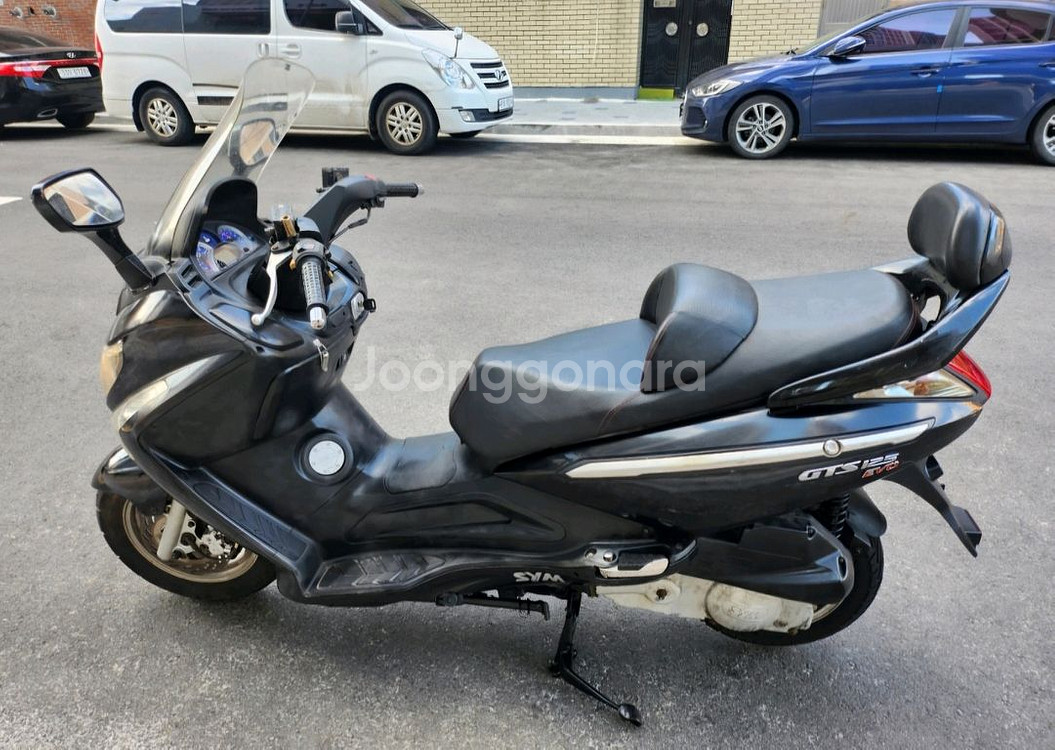 SYM GTS125 EVO 보이져 급처합니다--2