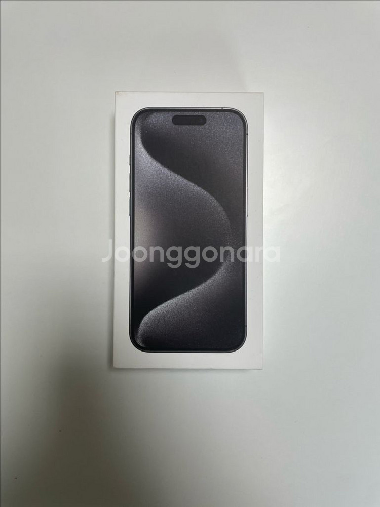 아이폰15Pro 블랙 티타늄 256GB 팝니다--4