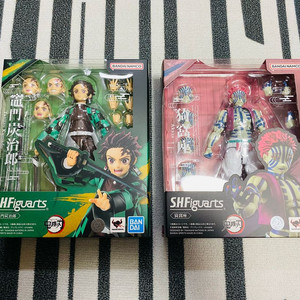 귀멸의칼날 shf 탄지로 아카자 액션피규어 세트 팝니다