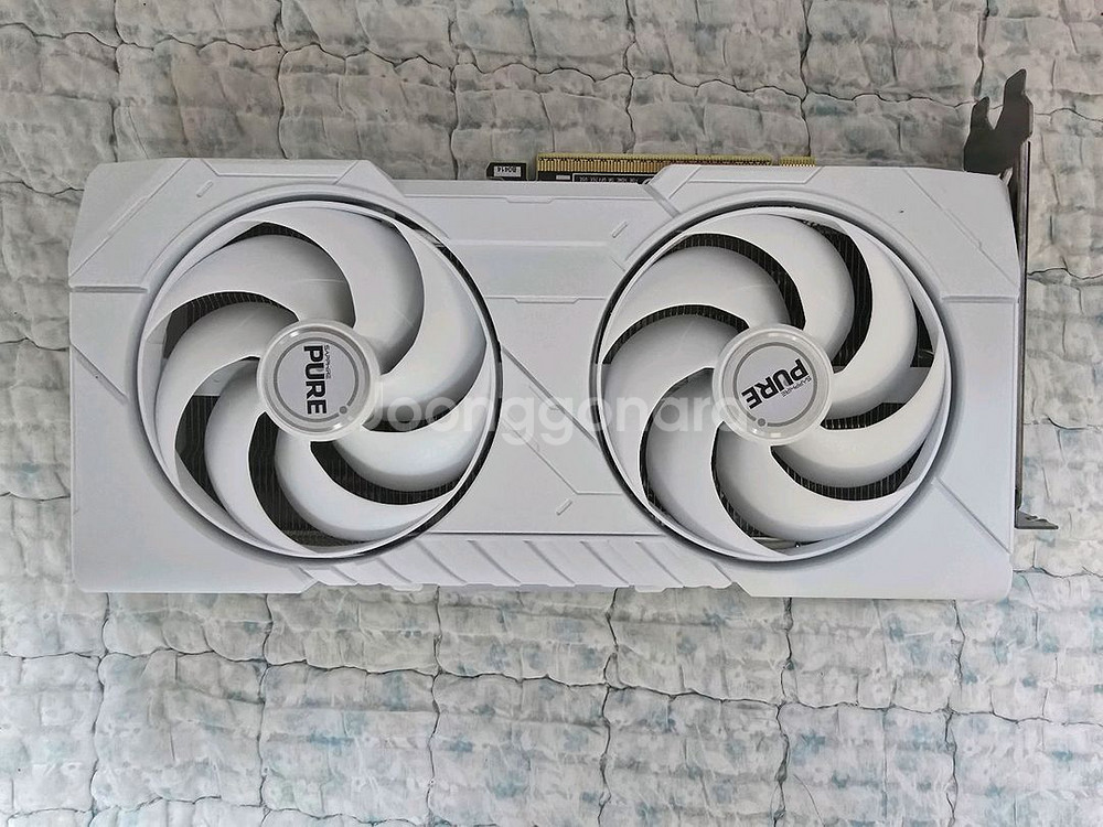 SAPPHIRE 라데온rx 9060 xt 16gb팝니다--0