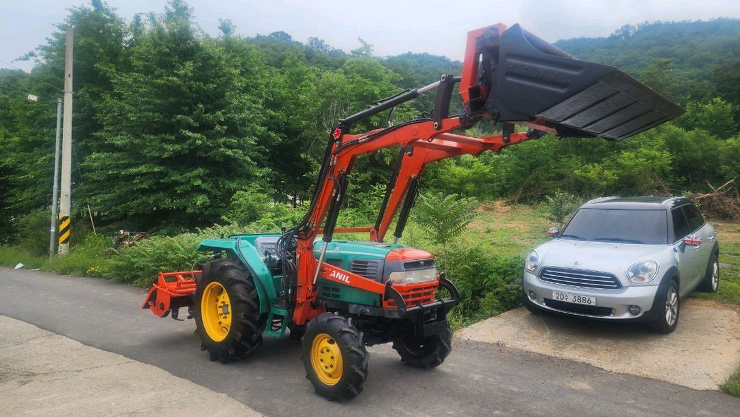 .판매물품 :대동트랙터38마력 초특가 판매 합니다. 이미지