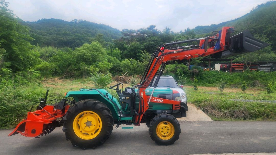 .판매물품 :대동트랙터38마력 초특가 판매 합니다. 이미지