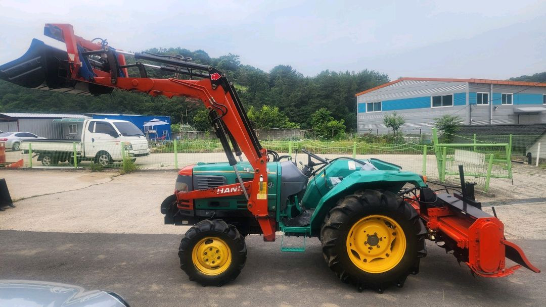 .판매물품 :대동트랙터38마력 초특가 판매 합니다. 이미지