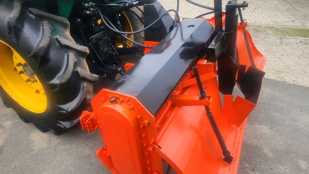 .판매물품 :대동트랙터38마력 초특가 판매 합니다. 이미지