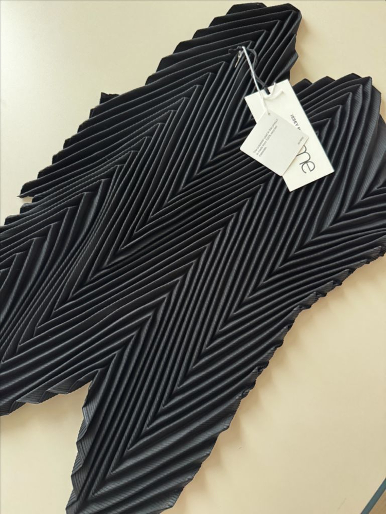 미 이세미야케 지그재그탑--1