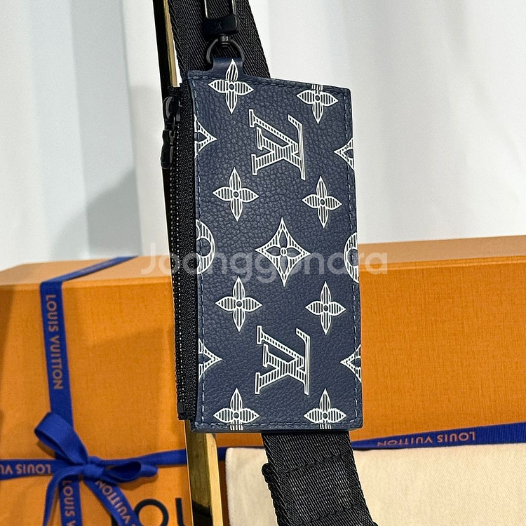 25SS 루이비통 모노그램 쉐도우 가스통 크로스백--4