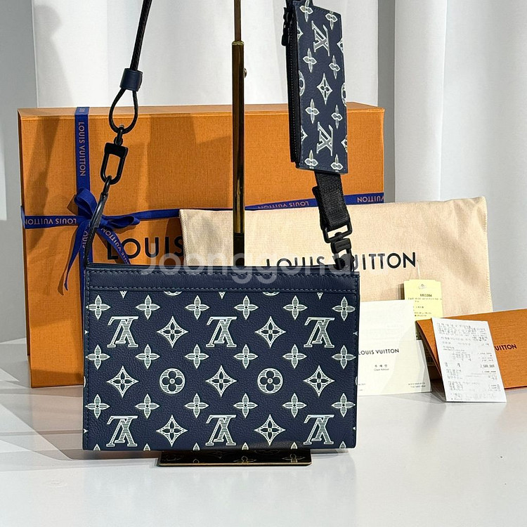 25SS 루이비통 모노그램 쉐도우 가스통 크로스백--1