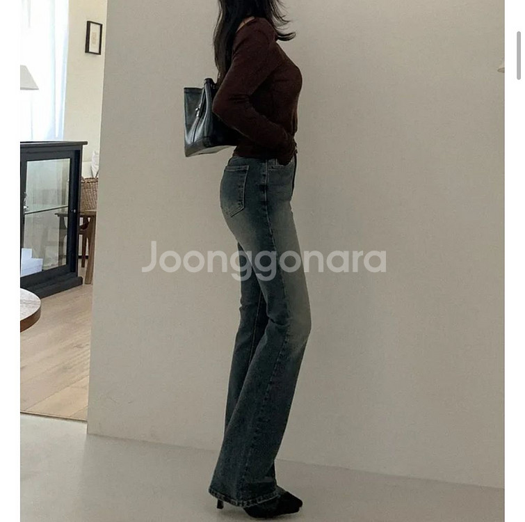 [새 옷] 딥 브러쉬 롱 부츠컷 데님 팬츠--1