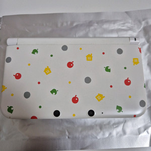 닌텐도 3ds xl 튀어나와요 동물의 숲 에디션