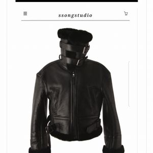 쏭스튜디오 무스탕