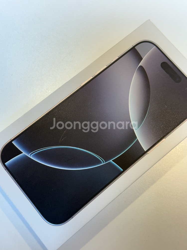 아이폰 16프로 화이트 티타늄 512GB--4