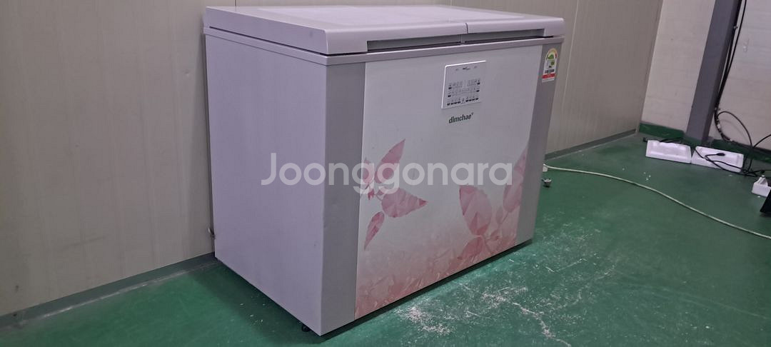 1571 딤채 200L 뚜껑형김치냉장고(화이트)--1
