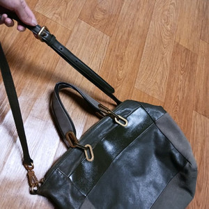 마크제이콥스 가죽 크로스 토드