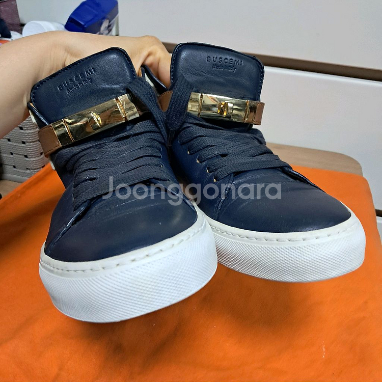 부세미 BUSCEMI 하이탑 스니커즈 42--8