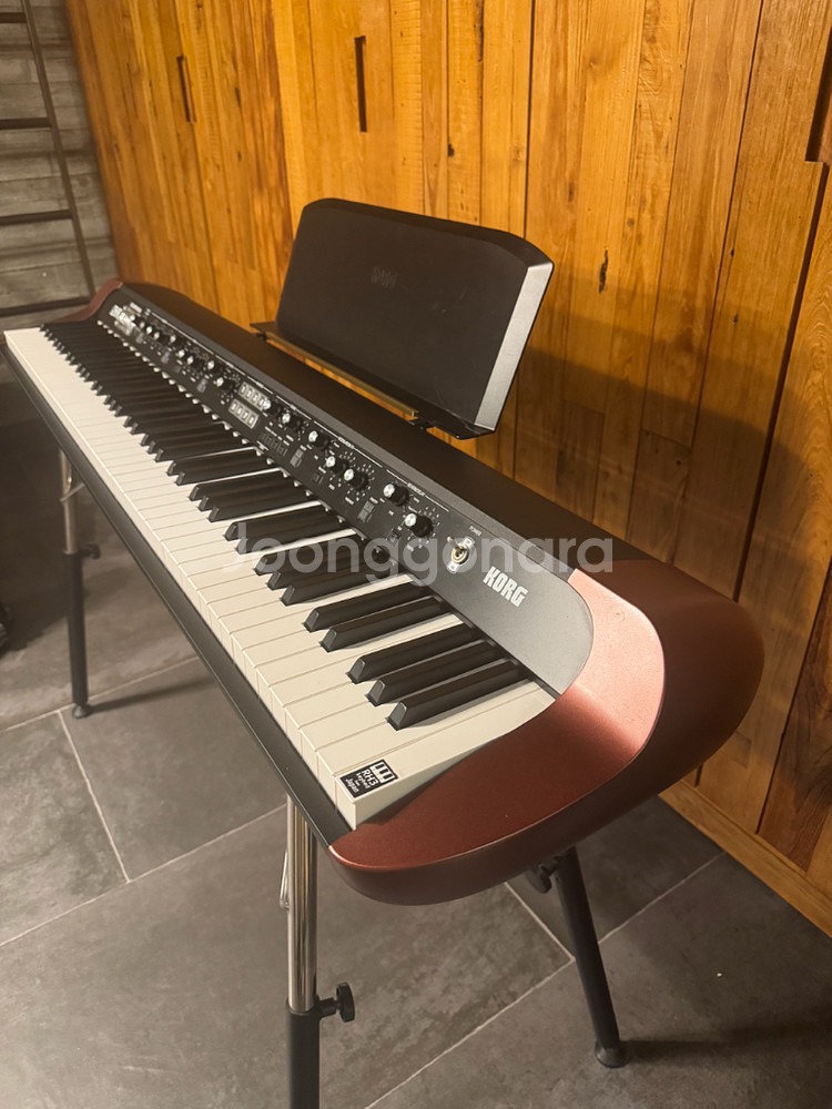코르그 Korg SV-1 SV1 88 건반 팝니다.--1