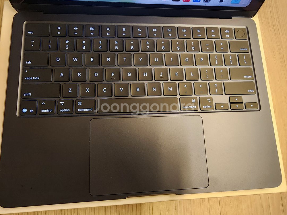 맥북에어13 m4 16/256 미드나잇 해외구매 신품급--2