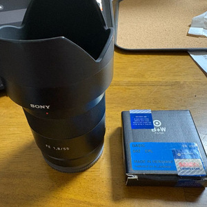 소니 Sonnar FE 55 1.8 ZA 렌즈입니다