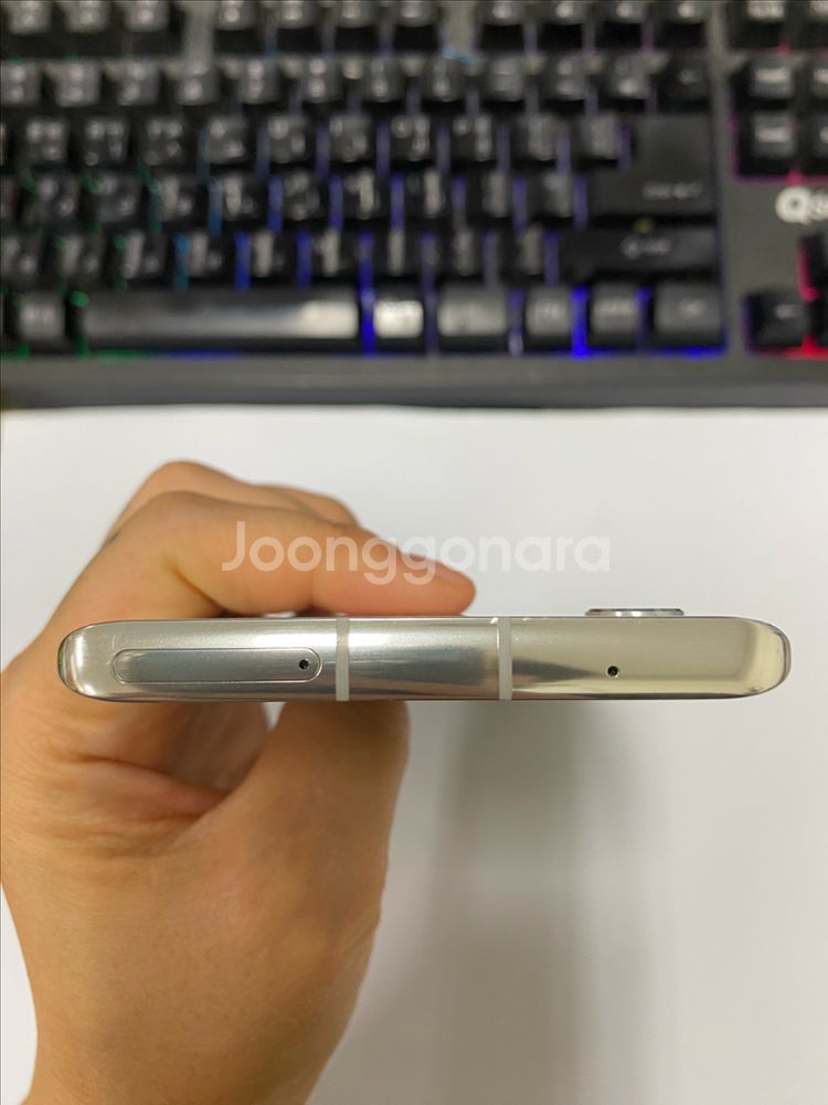 LG벨벳 화이트 AA급 128GB 무잔상 자녀폰--3