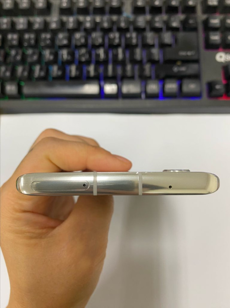 .LG벨벳 화이트 AA급 128GB 무잔상 자녀폰 이미지