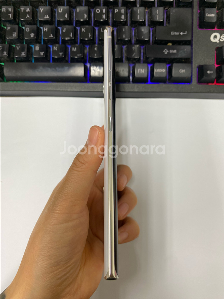 LG벨벳 화이트 AA급 128GB 무잔상 자녀폰--4