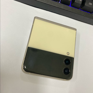 SK 갤럭시Z플립3 크림 AA급 256G 무잔상 효도폰