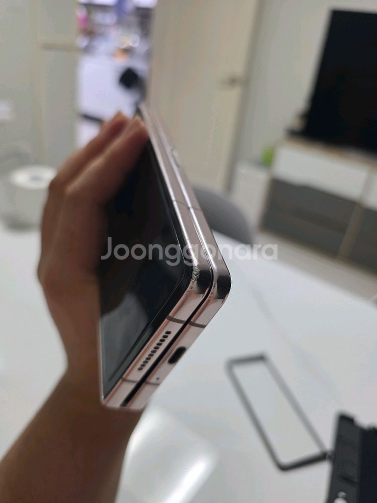 갤럭시 폴드4 256 판매--9