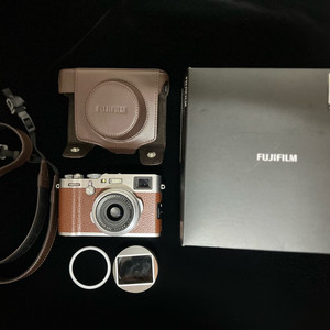 후지필름 X100F 중고 판매합니다