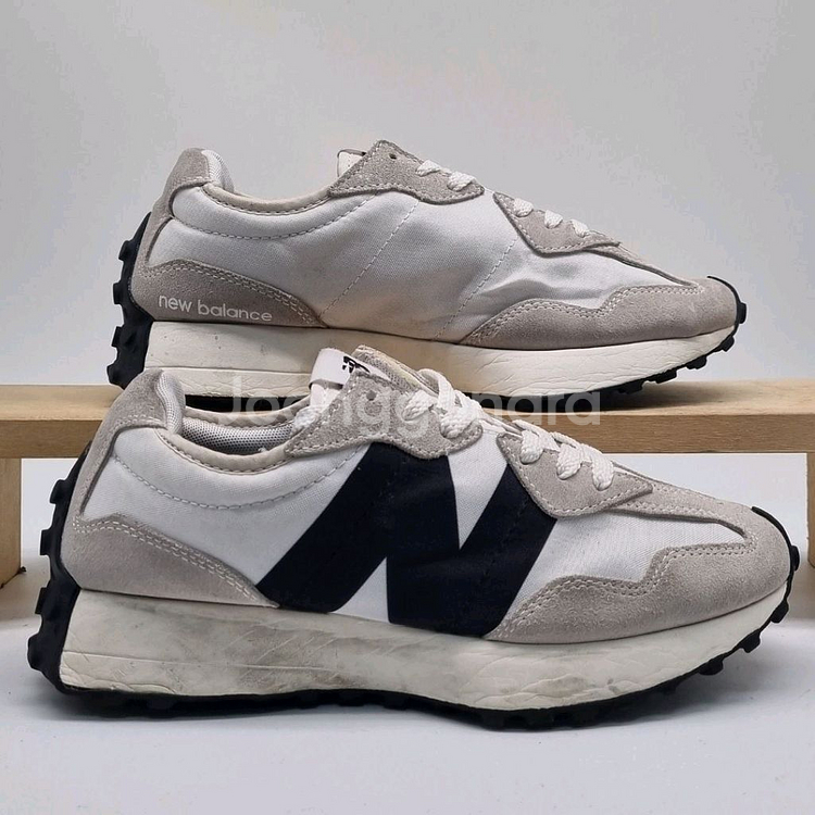 뉴발란스327 흰검 여성운동화240_--0