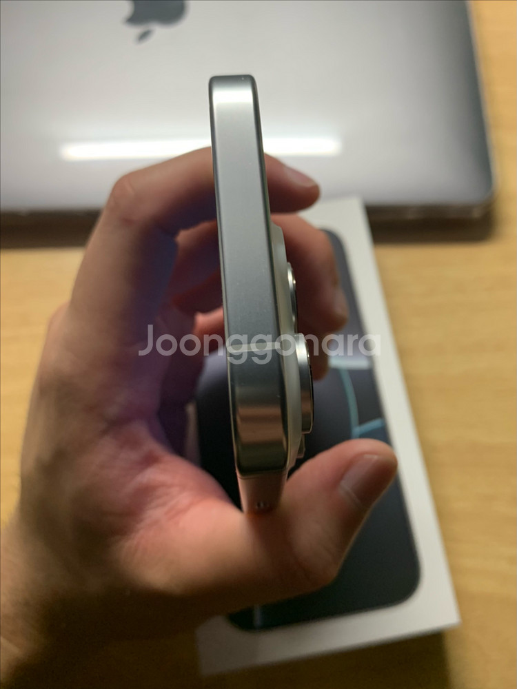 새거급 아이폰16프로 256GB 화이트 풀박스--4