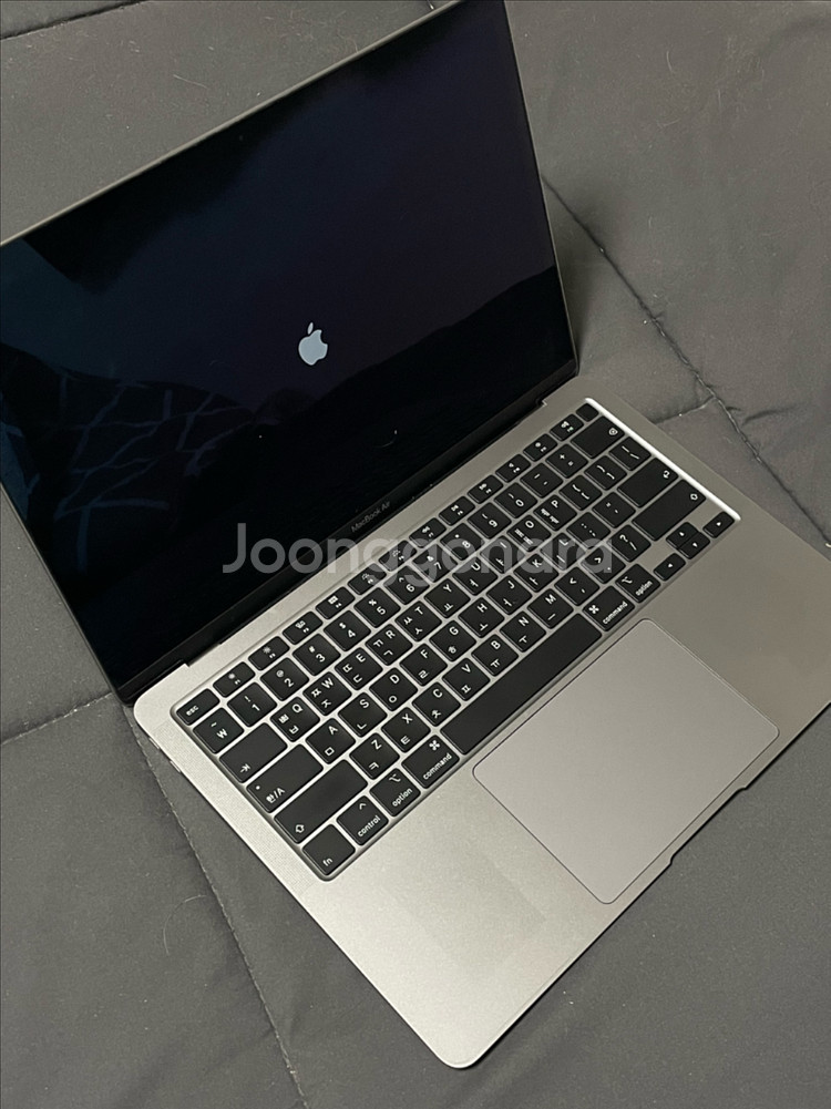 MacBook Air (Retina, 13-inch,--6