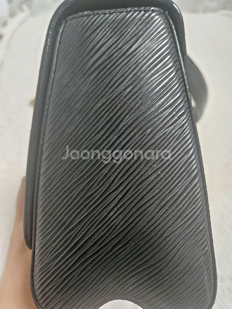 (정품)루이비통 블랙 에삐 트위스트 mm--2