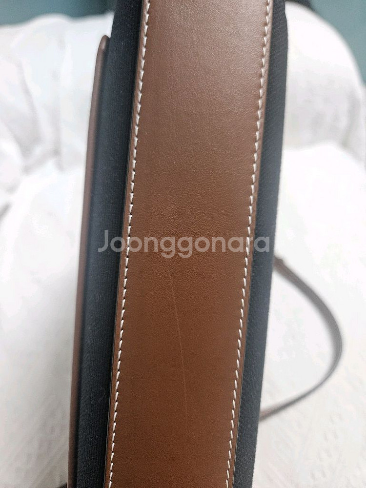 (정품)버버리 미니포켓 토트백 블랙 탄--2